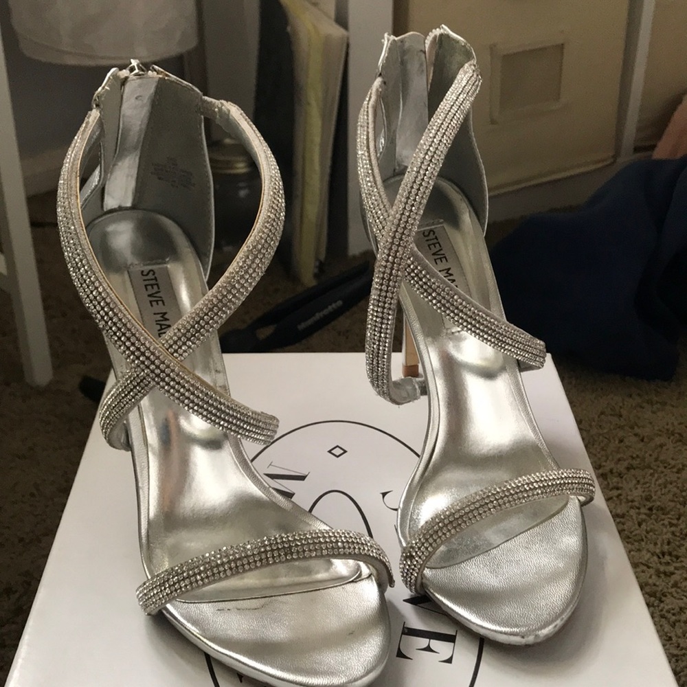Steve Madden Silver High Heel ✨